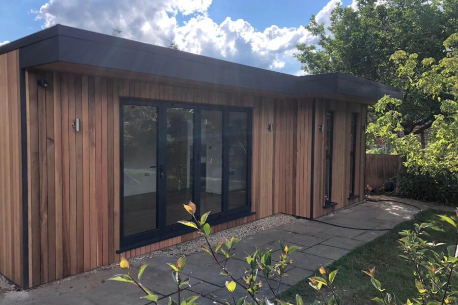 Bespoke garden gym with shower room in Streatham, London